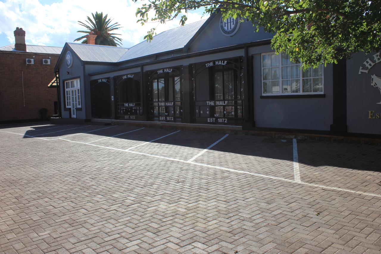 Halfway House Hotel Kimberley Exterior photo
